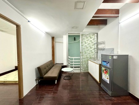 Phòng Căn hộ 1PN, PK 35m2 đủ nội thất - 224/20 Lý Thường Kiệt Q10 (Gần ĐH Bách Khoa, BV 115)