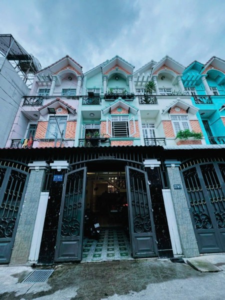 TiN GIẬT GÂN TIN VIRAL CẦN BÁN NHÀ GẤP GIÁ TỐT VỊ TRÍ PHONG THỦY ĐẸP DỌN LÀ VÀO Ở NGAY!