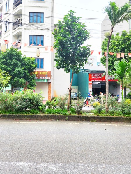 Tôi cần bán gấp mảnh đất mặt đường đôi ngã tư la khê, giáp lô góc