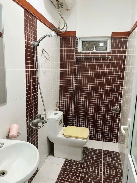 Bán nhà liền kề 5 tầng ô tô đỗ cửa ở đường Lĩnh Nam, Hoàng Mai