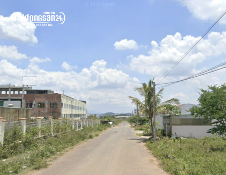 Ô ĐẤT 141M² (5x27M)–Ô TÔ VÀO TẬN NƠI – GẦN CÂY XĂNG & DỰ ÁN CHỢ MỚI