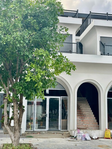 Nhà phố trung tâm – Không gian sống hiện đại & riêng tư