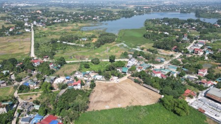 400-450m2 giá hơn 4 triệu/m2 Lương Sơn, Hòa Bình