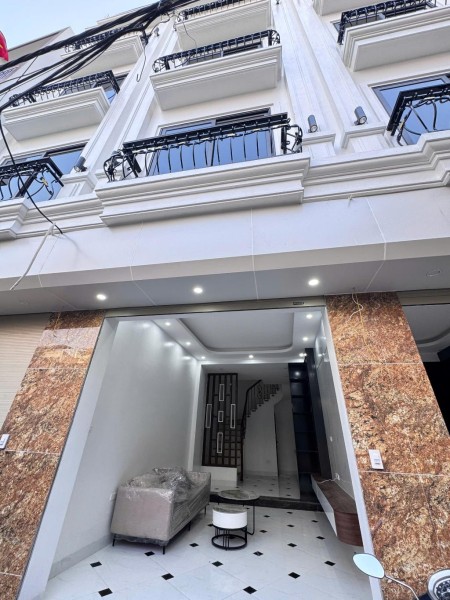 Siêu phẩm nhà đẹp giá chỉ 8tỷ – Phân lô, ngõ siêu đẹp – Ô tô vít ga nhẹ ra phố Quang Trung, Hà Đông