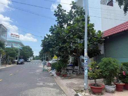 Cho thuê kho Hoàng Bích Sơn Phan Thiết cũ