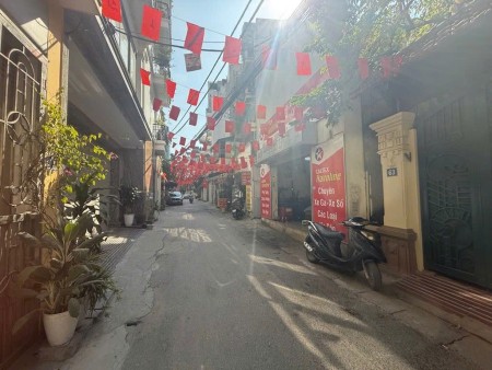 Bán nhà Lạc Long Quân, Phân Lô, Ô tô, 45m2, 13 Tỷ