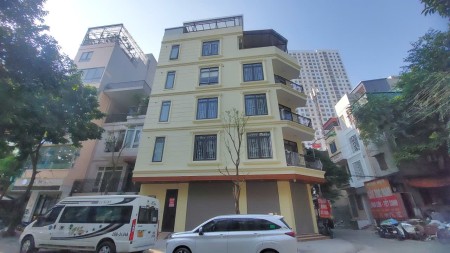 Cho thuê văn phòng, showroom, cửa hàng đường Nguyễn Văn Lộc Mỗ Lao