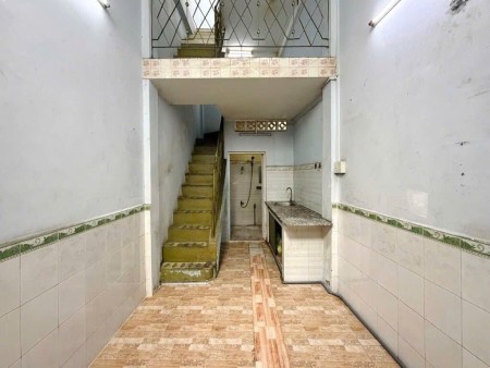 Bán Nhà Phường 4 Quận 3 , Đường Nguyễn Thượng Hiền