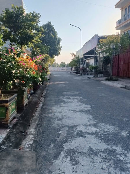 Bán nhanh - mảnh đất sát khu CN Hải Long V-sip nhỉnh 1 tỷ