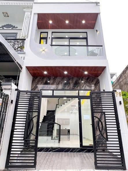 Chính Chủ Gửi Bán Nhà 1 Lầu 2 Phòng Ngủ - Bến Lức - Long An