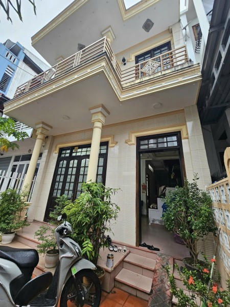 Gia chủ đi nước ngoài cần bán gấp nhà 2 tầng kiên cố đường Lương Văn Can - Tp Huế