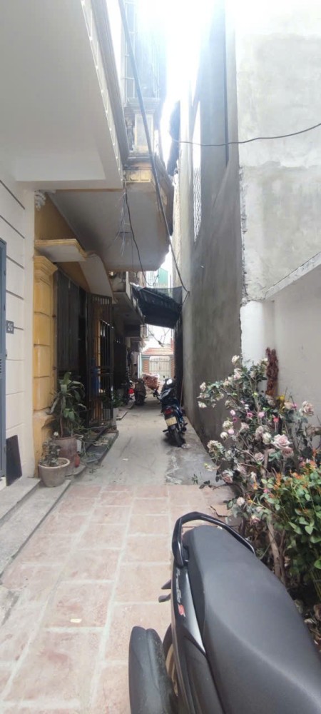 Bán nhà Tây Mỗ - 45m2 – mt 4.5m, 5 tầng dân xây 5 ngủ- chào 7,5 tỷ