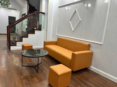 GIÁ RẺ BẤT NGỜ NHÀ LÊ TRỌNG TẤN-HOANG MAI 40M2 GIÁ 10.8 TỈ .