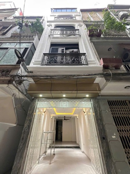 Bán Nhà Nguyễn Chí Thanh, Đống Đa. DT 58m2 7T mặt tiền 3,5m giá 26,5tỷ. LH 0383426696