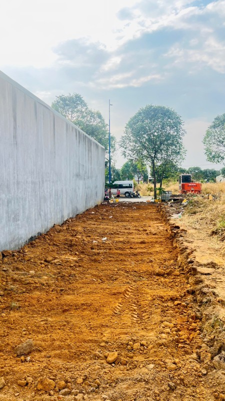 Chính chủ cần bán nhanh 150m2 full thổ cư, dân cư đông đúc, đường 16m