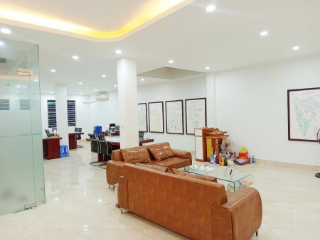 Chính chủ cho thuê tầng 1 – 150m² KĐT Geleximco, gần Aeon