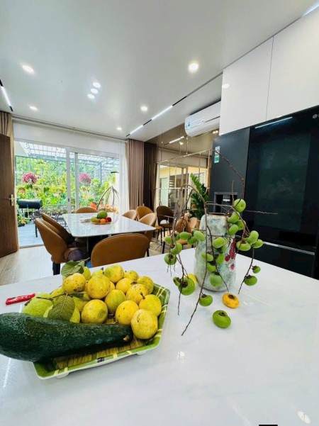 Nhà Đẹp Nam Đồng - Hồ Đắc Di, Đống Đa 36/180m, giá 6 tỷ.