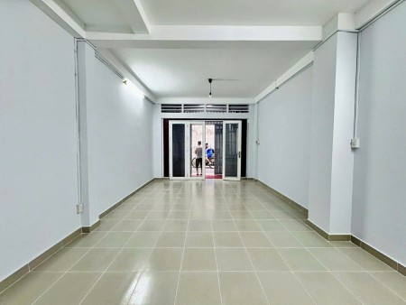 Ảnh 2 - NHÀ 1 TRỆT 1 LẦU, 2 PHÒNG NGỦ, 2 WC, KHU SÂN BAY VÀ CÔNG VIÊN…