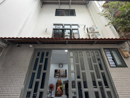 Trần Xuân Soạn - 41M2 , Ngang 4.5m - Cạnh Chợ Không Quy Hoạch - Hẻm Thông - 3 tỷ 950 triệu (TL Chủ