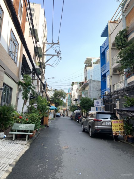 Nhà Quận 10 gần Vạn Hạnh Mall, 5 tầng chỉ 7.xx tỷ