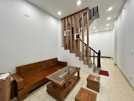 Bán nhà Định Công Thượng – 6,2 tỷ – 38m² – 3 tầng – Ô tô qua lại trước ngõ