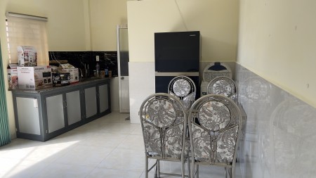 Cho thuê nhà nguyên căn tại 188 Dương vân Nga thành phố Nha Trang, gần biển, gần chợ Vĩnh Hải