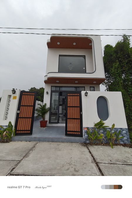 Bán gấp 2pn2wc - 2ty5 sau lưng chợ Cần Đước