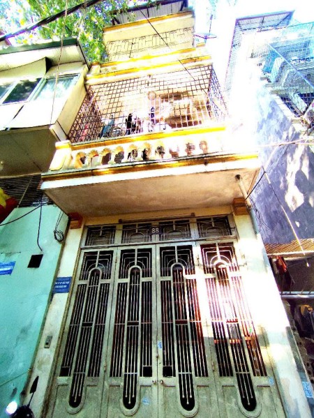 Bán nhà ngõ Trần Quang Diệu, quận Đống Đa, 42m2, 4 tầng