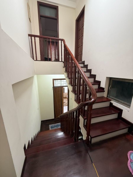 Bán Nhà 5 Tầng Ngõ Văn Cao,Phường Liễu Giai Quận Ba Đình. Diện tích 57m2, mặt tiền 5.2 m. 15,95 Tỷ