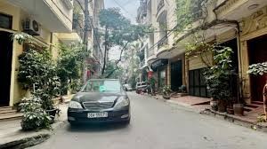 Bán nhà phân lô mặt ngõ Hoàng Ngân 90m2 x 6 tầng căn góc. Giá 27,6 tỷ LH 0935628686