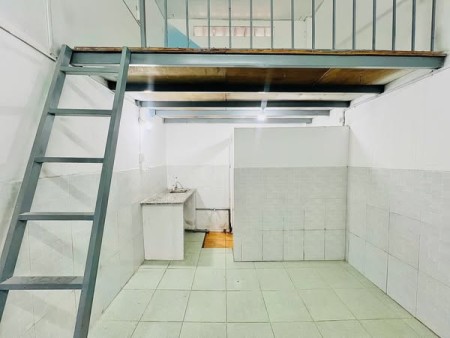 Phòng trọ đường An Bình, gần Chợ Thủ Đức, ĐH Ngân Hàng - Giá 2.2 triệu