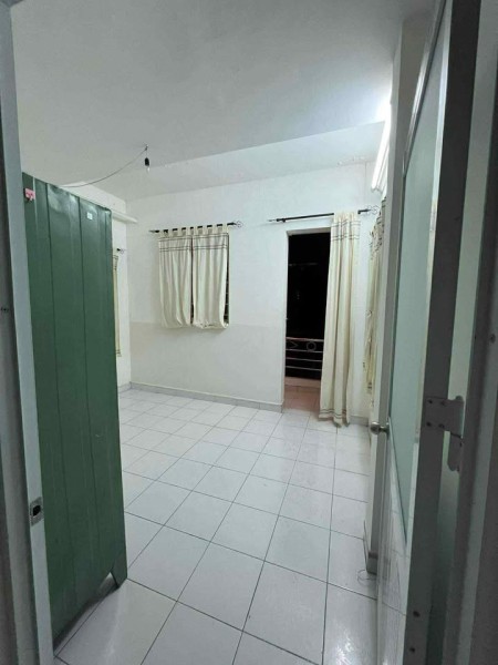 Phòng Trọ Ban Công Tầng 3, Trần Quang Diệu, Quận 3 - Bao Điện