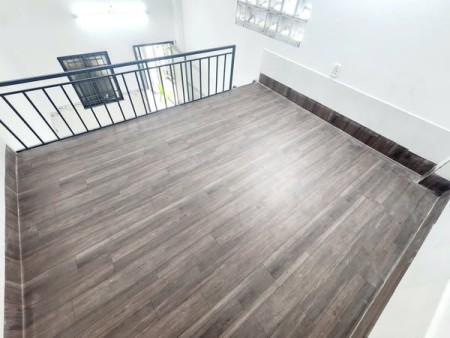 Phòng rộng 4 người, Đ. Đoàn Thị Điểm, gần Bệnh Viện…