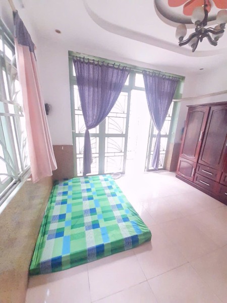 Phòng trọ Tân Phú giá rủ, đầy đủ nội thất, cửa sổ thoáng mát