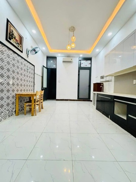 Phòng trệt giữ qua Tết 4.5 triệu/tháng, Bình Tân, gần Aeon Tân Phú