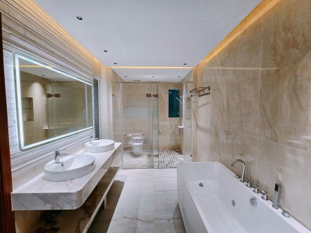 Bán nhà Nguyễn Văn Cừ, Long Biên, 5T, 47m2, 11,75 tỷ