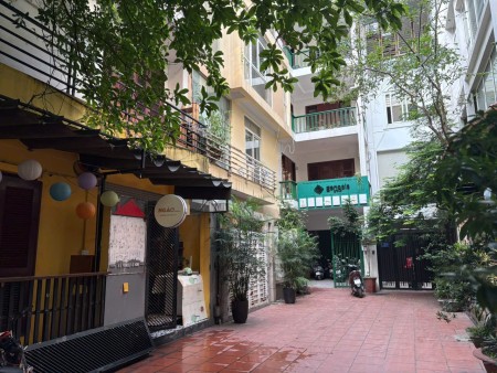 cho thuê nhà 5 tầng ngõ ô tô phố Giảng Võ , Hà Nội