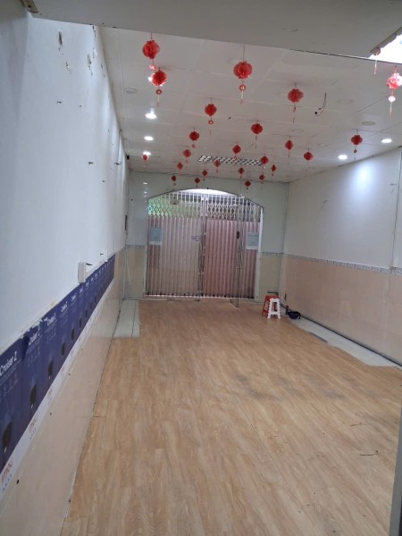 Cho thuê nhà mặt tiền Tân Thành q Tân Phú, giá rẻ