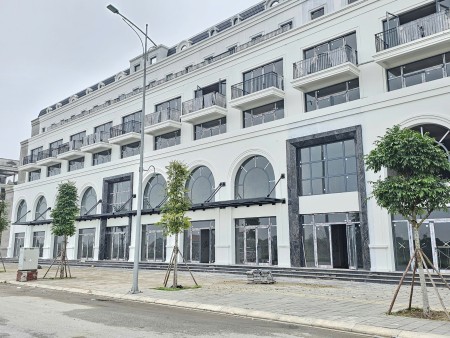 HÓT...SỞ HỮU SHOPHOUSE 5 TẦNG CHỈ VỚI 5,1 TỶ - KĐT BẮC CẦU HÀN