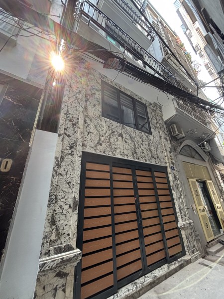 Bán nhà phố Thái Hà thuộc trung tâm phường Đống Đa, diện tích 36-37m2, 6 tầng, mặt tiền 4,2m