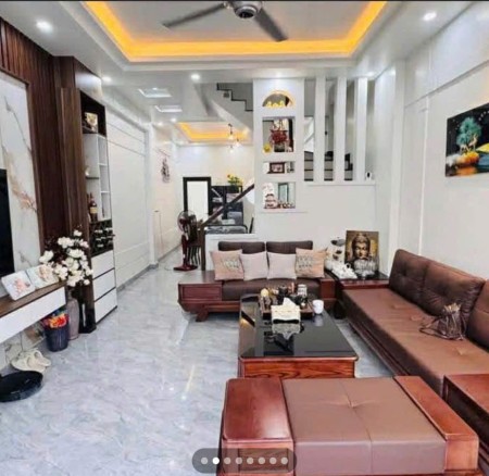 Đặng Văn Ngữ – 56m² – 4 tầng – MT 6m – 17,9 tỷ – Ngõ nông – 5m ra ô tô tránh – Ngay sân chơi