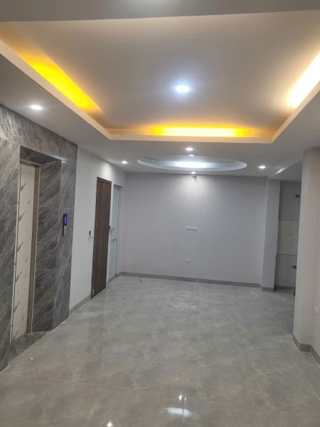 chính chủ Cho Thuê mặt bằng kinh doanh tầng 1 Mặt Phố , trung tâm Đống Đa, thuận tiện giao thông