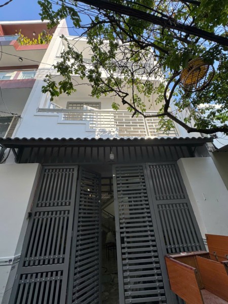 Bán nhà 1 trệt 2 lầu trống suốt mới 100%, hẻm 94 Phú Thọ Hoà Tân Phú