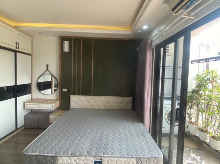 Cho thuê Căn hộ Apartment tại Ngõ 193 Phố Trích Sài, Tây Hồ. Ban công rộng thoáng. Chỉ 7tr