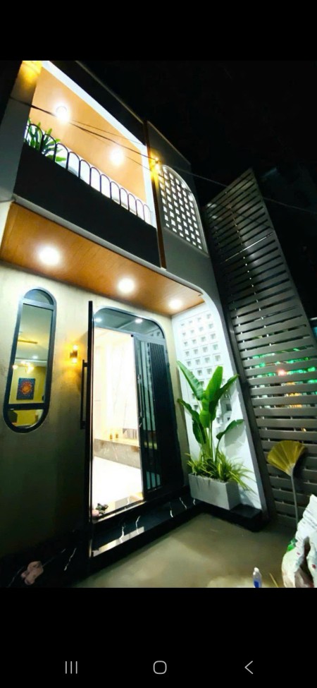 Siêu phẩm Quận 10 – gần Vạn Hạnh Mall – 2PN, giá cực tốt