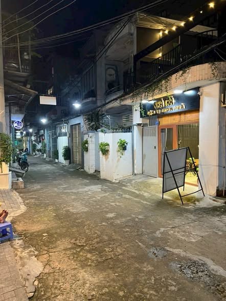 Cho thuê phòng trọ P.14 Bình Thạnh, không chung chủ, gần chợ Bà Chiểu