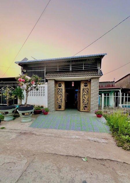 CẦN XOAY NGUỒN VỐN LÀM ĂN NÊN VỢ CHỒNG BÁN CĂN NHÀ MỚI XÂY ĐANG Ở 1,6 TỶ CÒN THƯƠNG LƯỢNG