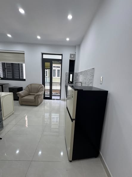 Phòng cho thuê 30m2 hẻm xe hơi Hoàng Văn Thụ, Phú Nhuận