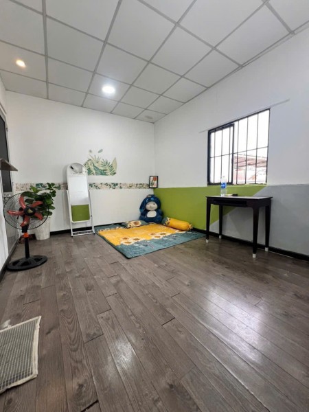 Phòng 22m2 ngay ngã tư Bảy Hiền có máy lạnh, giờ giấc tự do cho thuê 3,5tr/th,