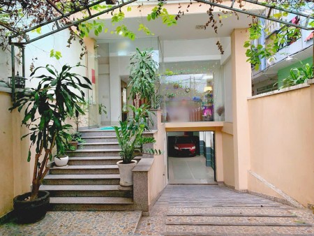 Cho thuê khách sạn 26 Phòng/Có Thang máy, mặt tiền Quận 12